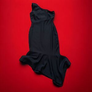 Venus Off-the-Shoulder Dress